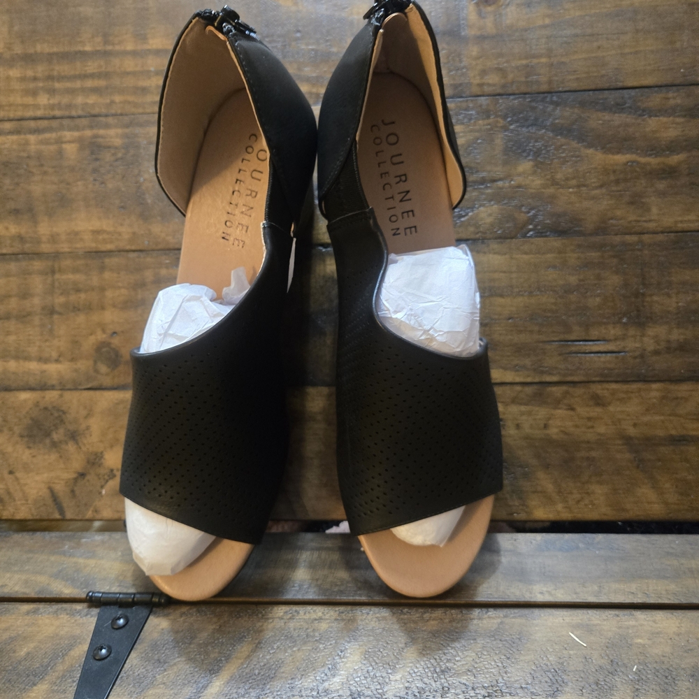 Journee Collection Black Open-Toe Sandals